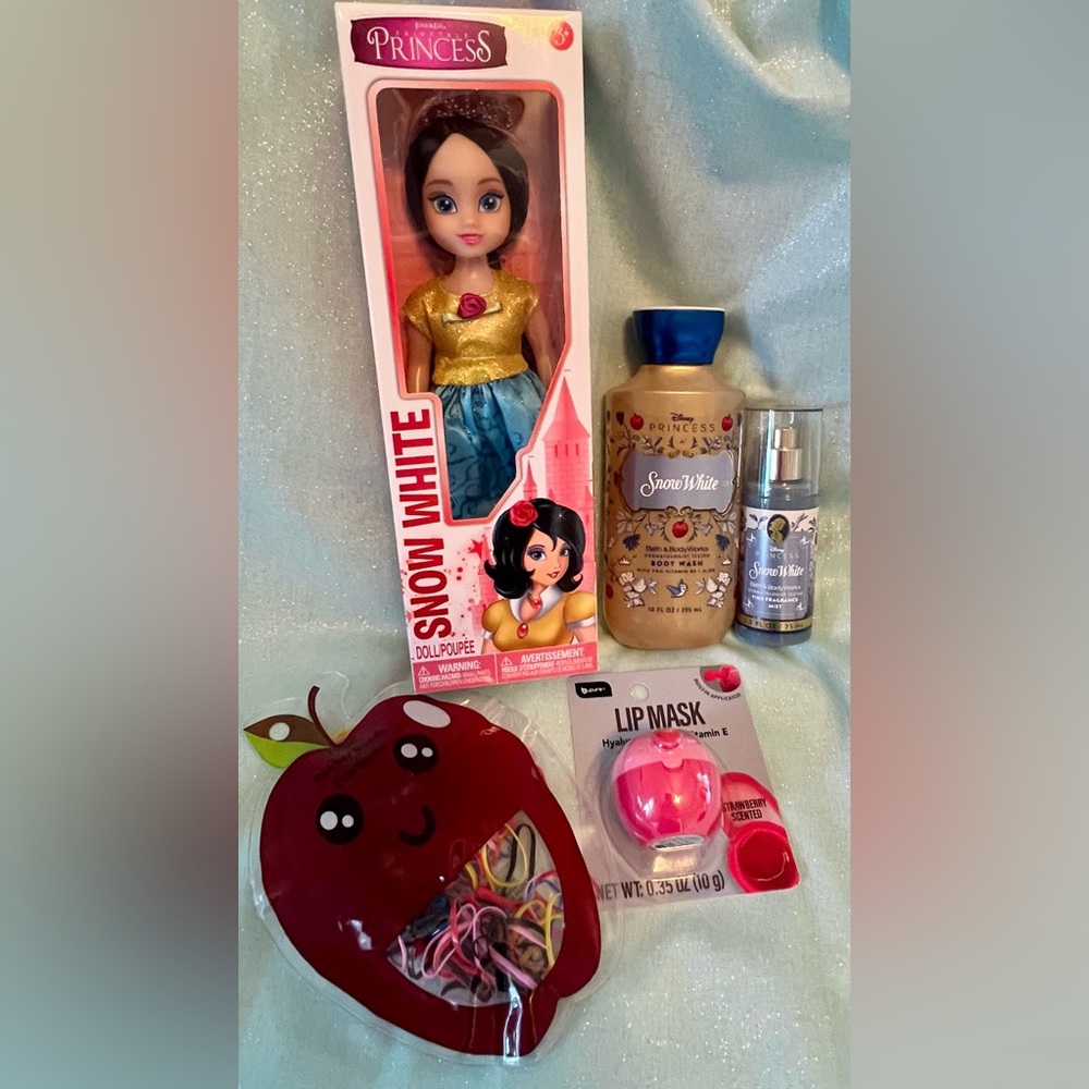 Disney Princess Snow White Bundle 🍎💙❤️